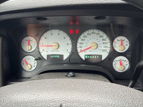 Used 2004 Dodge Ram 1500 Truck ST RWD image 16