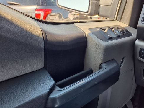 Used 2019 Ford F150 XL w/ Equipment Group 101A Mid AWD/4WD image 19