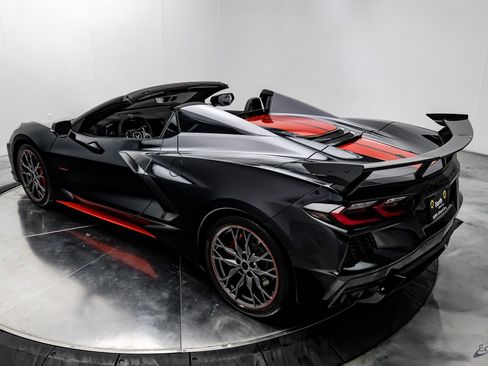 Used 2023 Chevrolet Corvette Stingray Premium Conv w/ Z51 Performance Package image 13