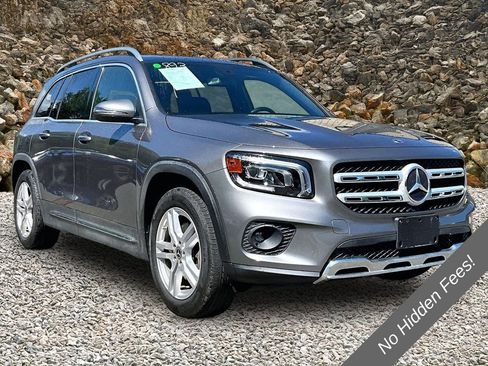 Used 2021 Mercedes-Benz GLB 250 4MATIC w/ Premium Package image 10