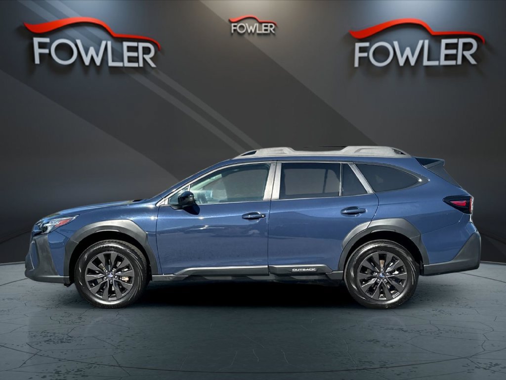 Used 2025 Subaru Outback Onyx Edition AWD/4WD image 2