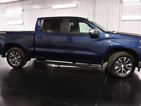 Used 2023 Chevrolet Silverado 1500 LT AWD/4WD image 8