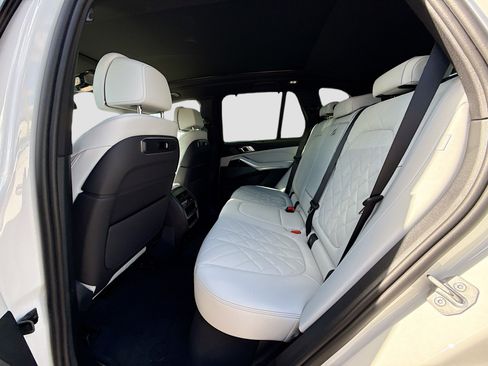 New 2026 BMW X5 xDrive40i image 21