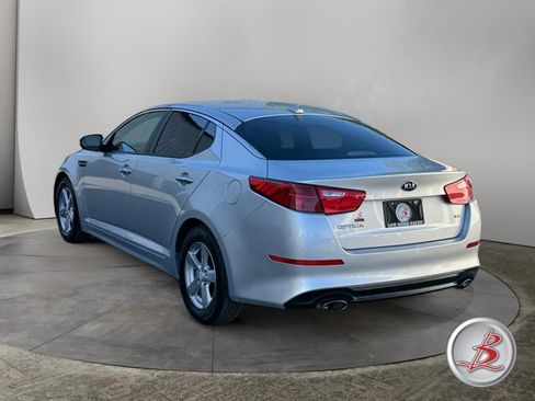 Used 2015 Kia Optima LX FWD image 5