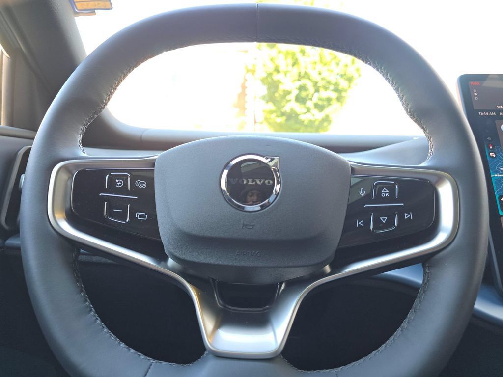 Certified 2025 Volvo EX30 Plus w/ Protection Package Premier AWD/4WD image 24