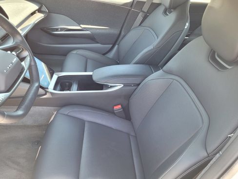 Used 2025 Lucid Air Touring AWD/4WD image 19