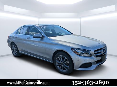 Used 2018 Mercedes-Benz C 300 4MATIC Sedan image 1