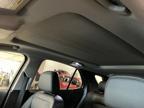 Used 2018 Chevrolet Equinox Premier AWD/4WD image 13