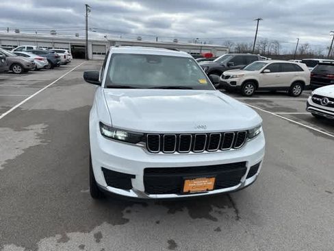 Used 2022 Jeep Grand Cherokee L Laredo w/ Luxury Tech Group I image 27