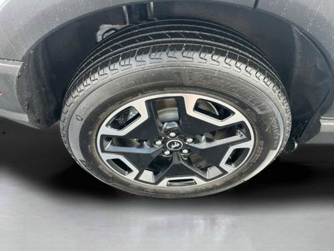 Used 2024 Ford Bronco Sport Outer Banks w/ Tech Package image 9