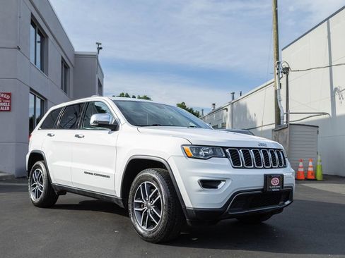Used 2019 Jeep Grand Cherokee Limited AWD/4WD image 8