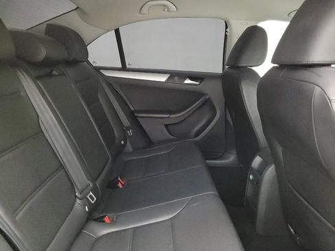 Used 2014 Volkswagen Jetta SE FWD image 19