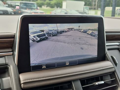 Used 2021 Chevrolet Tahoe Z71 AWD/4WD image 18