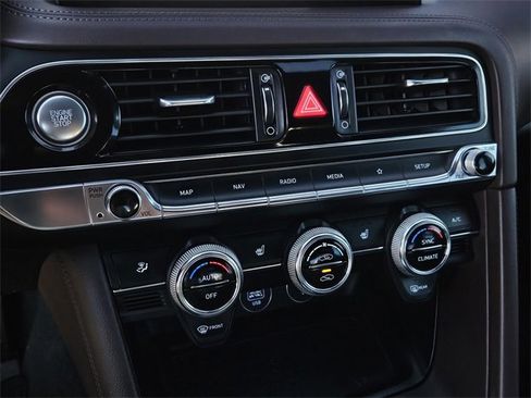 Used 2022 Genesis G70 2.0T w/ Prestige Package image 24