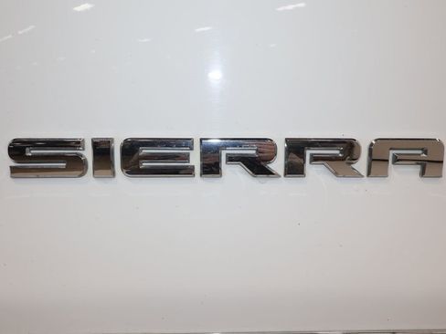 Used 2018 GMC Sierra 1500 SLT image 35