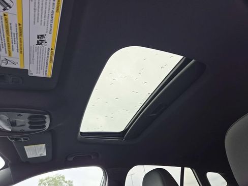 New 2026 Chevrolet Trax RS w/ Sunroof Package FWD image 6