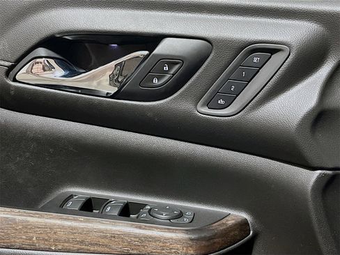 Used 2020 GMC Acadia Denali w/ Denali Ultimate Package image 18