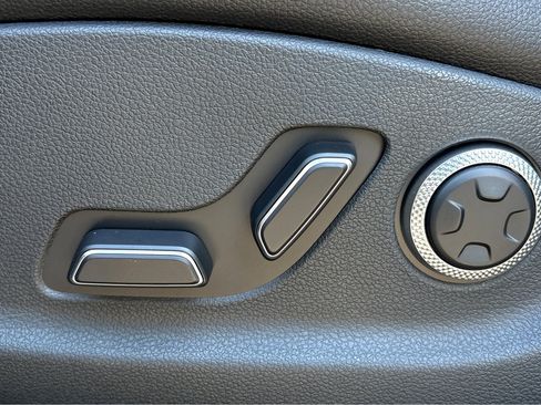 New 2026 Genesis GV70 2.5T image 24