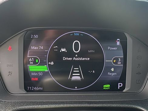 Used 2023 Chevrolet Bolt LT w/ Infotainment Package FWD image 16