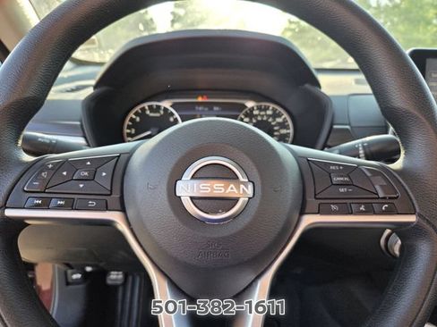 Used 2025 Nissan Altima 2.5 SV FWD image 22