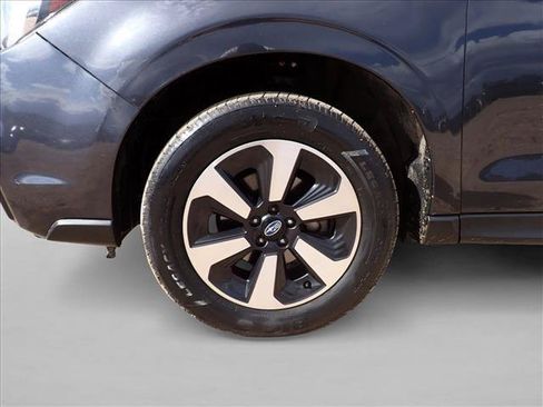 Used 2018 Subaru Forester 2.5i w/ Alloy Wheel Package AWD/4WD image 7