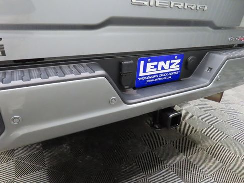 Used 2025 GMC Sierra 2500 AT4 image 52