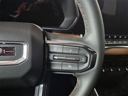 Used 2026 GMC Canyon AT4 image 19