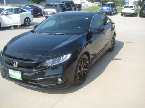 Used 2020 Honda Civic Sport image 4