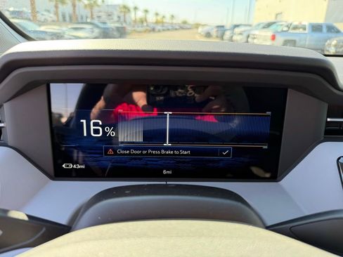 New 2027 Chevrolet Bolt LT w/ Comfort Package image 24