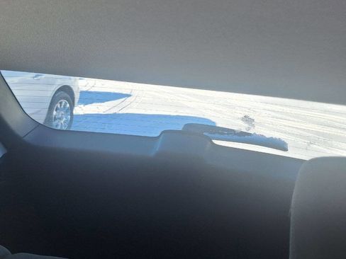 Used 2019 Chevrolet Trax LS image 17