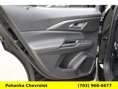 New 2026 Chevrolet Equinox EV LT image 24