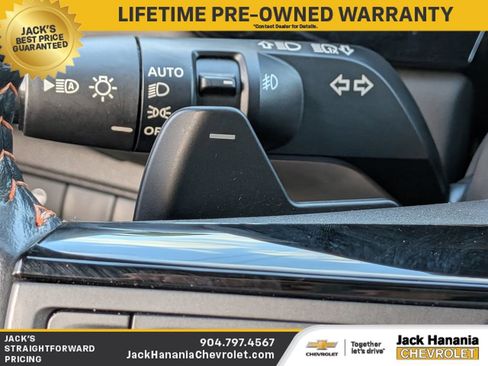 Used 2023 Nissan Pathfinder SV image 29