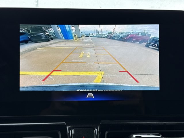 Used 2024 Chevrolet TrailBlazer LT w/ Convenience Package FWD image 8