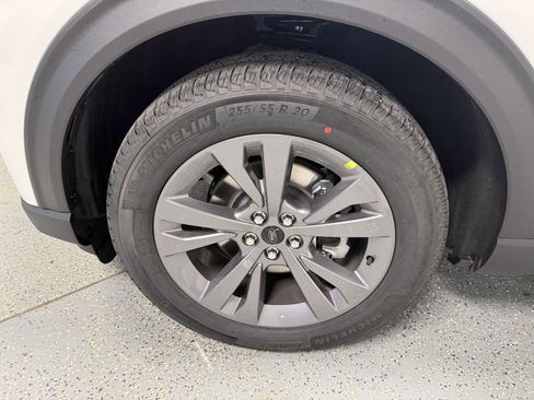 New 2026 Ford Explorer Active w/ Active Comfort Package image 31