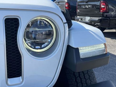 Used 2022 Jeep Wrangler Unlimited Sahara w/ LED Lighting Group image 9