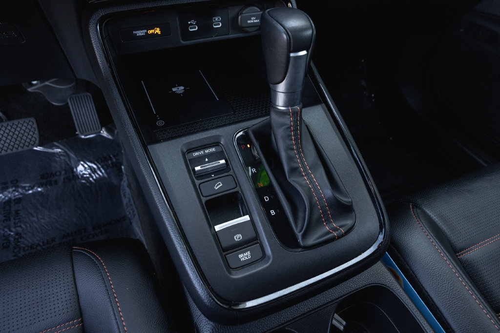 Used 2026 Honda CR-V Sport Touring image 17
