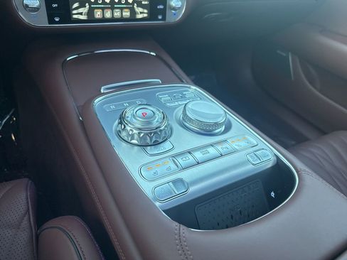 Used 2025 Genesis G90 3.5T image 22