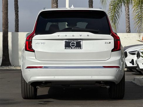 New 2026 Volvo XC90 B6 Ultra image 4