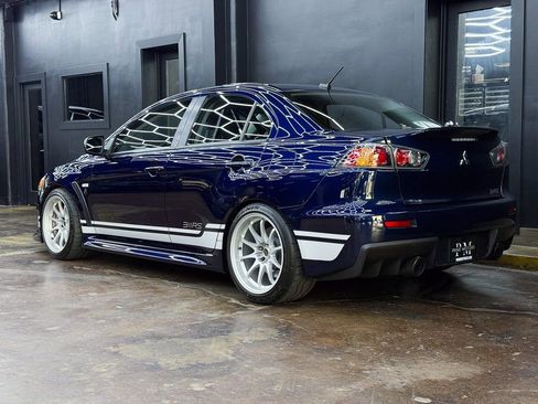 Used 2014 Mitsubishi Lancer Evolution GSR image 7