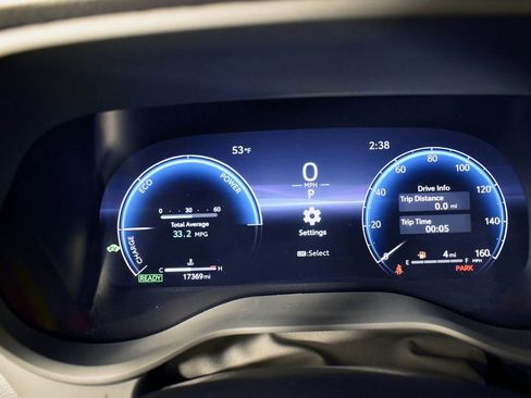 Used 2025 Toyota Sienna XSE w/ XSE Plus Package image 33