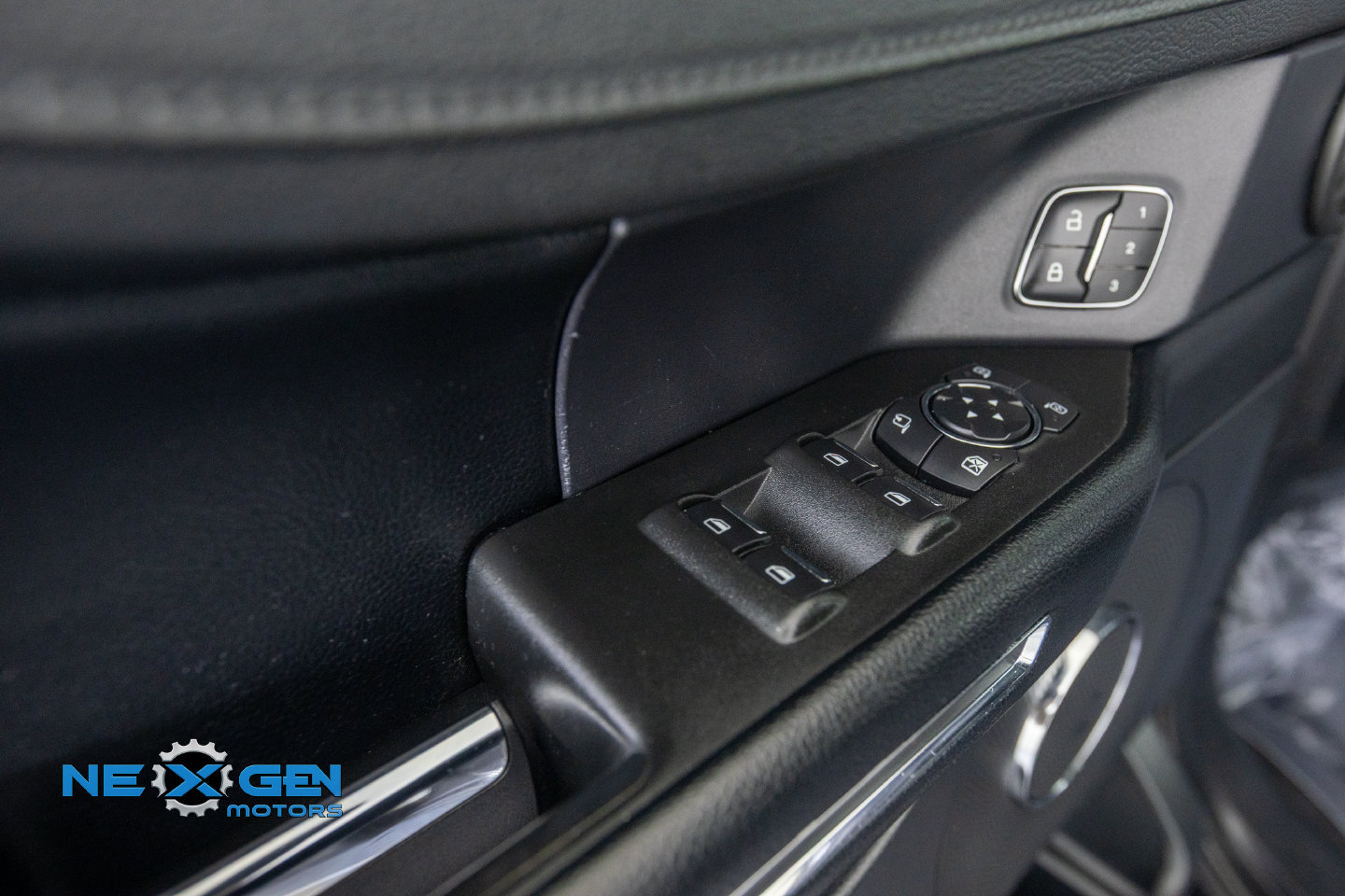 Used 2021 Ford Expedition Max XLT AWD/4WD image 14
