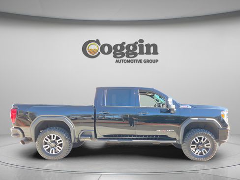 Used 2023 GMC Sierra 2500 AT4 w/ AT4 Premium Plus Package image 7