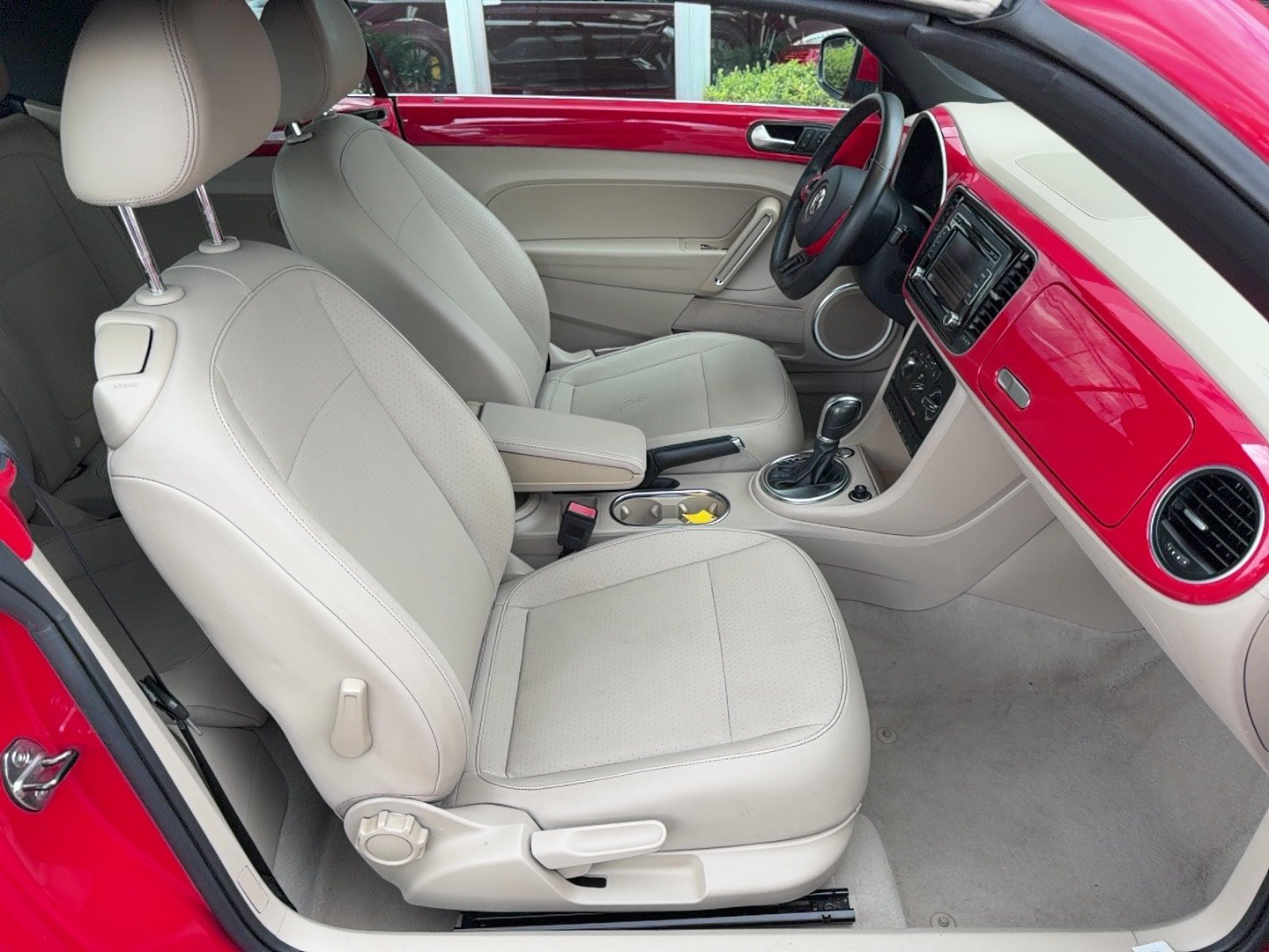 Used 2015 Volkswagen Beetle 1.8T FWD image 18