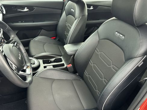 Used 2023 Kia Forte GT-Line w/ GT-Line Technology Package image 13