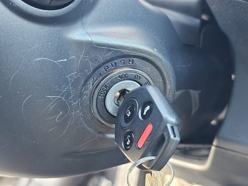 Certified 2025 Subaru Impreza 2.0i image 29