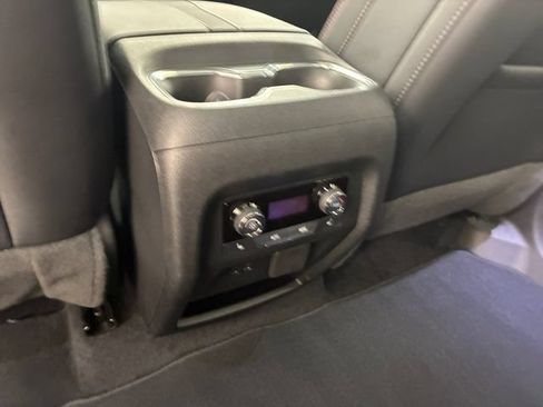 Certified 2025 Chevrolet Traverse RS AWD/4WD image 19
