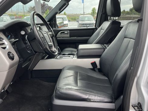 Used 2017 Ford Expedition Limited AWD/4WD image 7