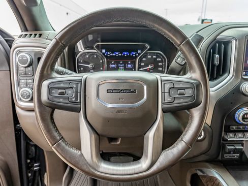 Used 2021 GMC Sierra 2500 Denali w/ Denali Ultimate Package AWD/4WD image 18