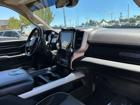 Used 2022 RAM 2500 Laramie AWD/4WD image 14