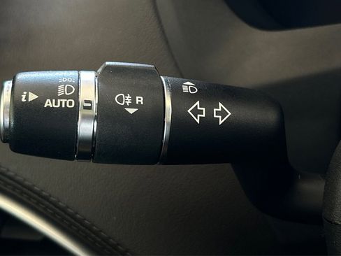 Used 2019 Jaguar F-PACE Prestige image 57